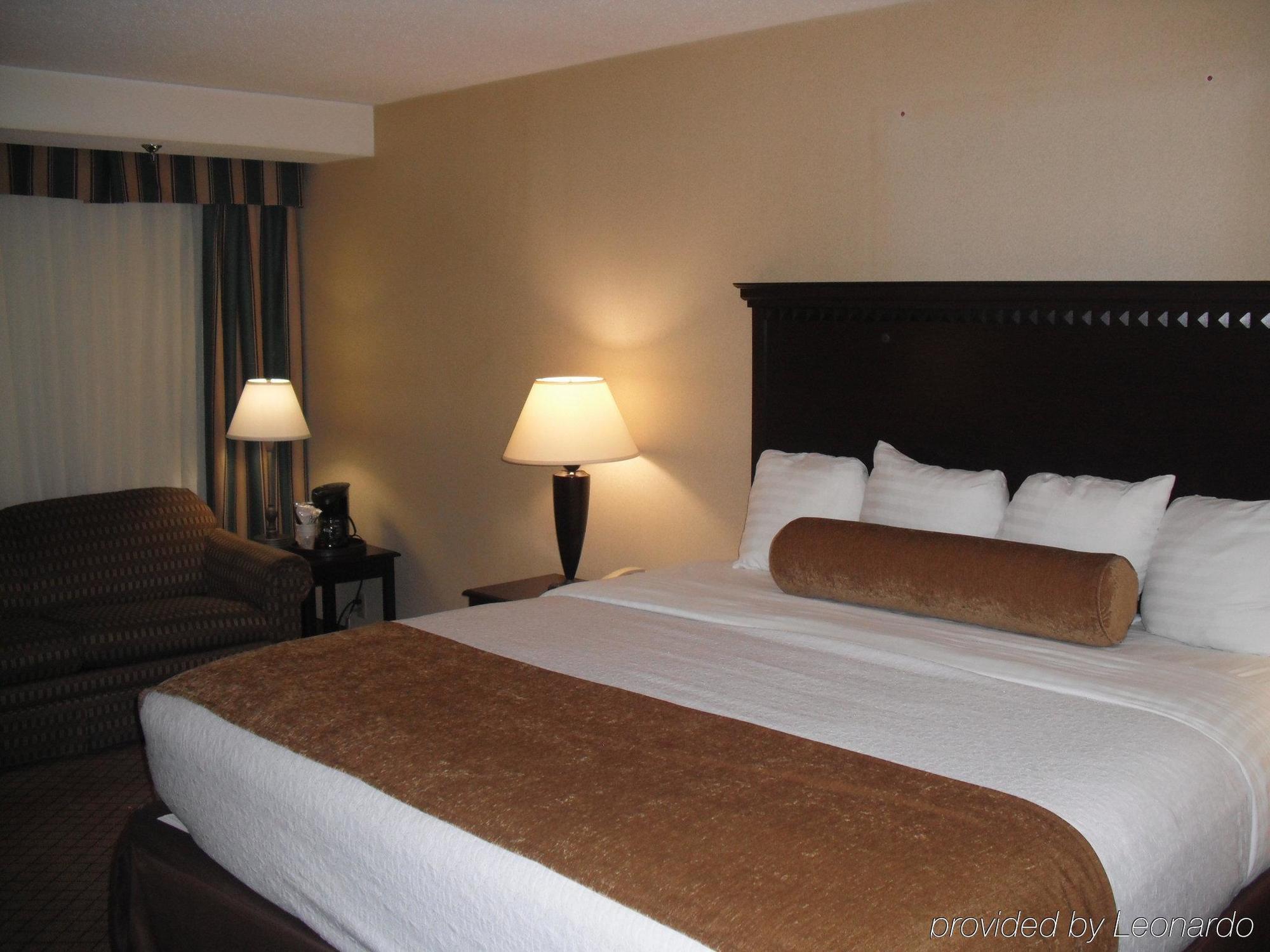 Quality Inn & Suites East Syracuse - Carrier Circle Δωμάτιο φωτογραφία
